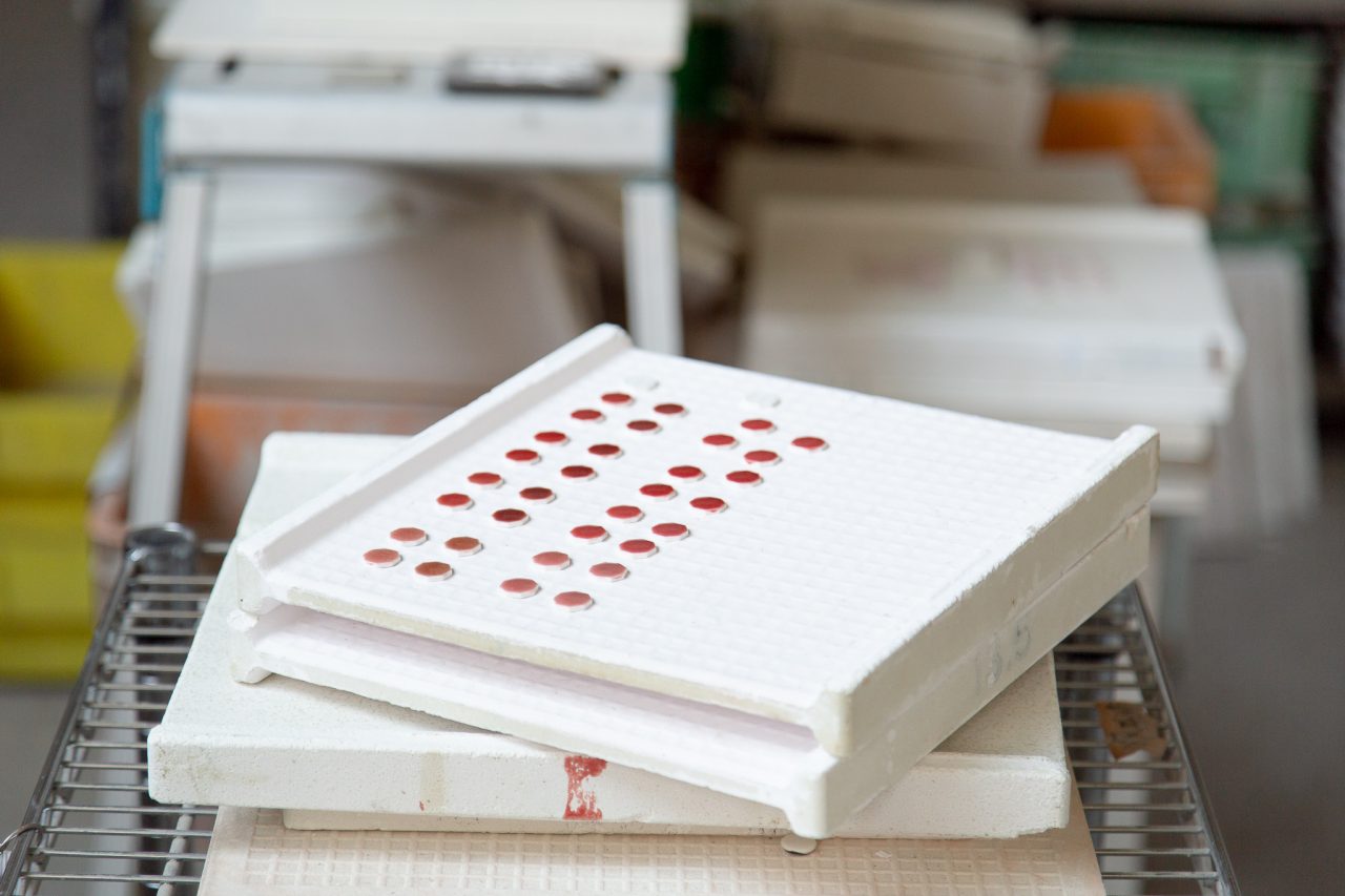 Suruki Tile The Suzuki Tile Company in “NANAYOUSYA” | CHUBRIDGE